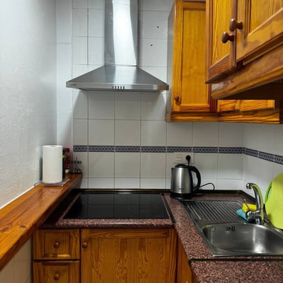 Аренда уютной студии с балконом, Торревьеха, Испания